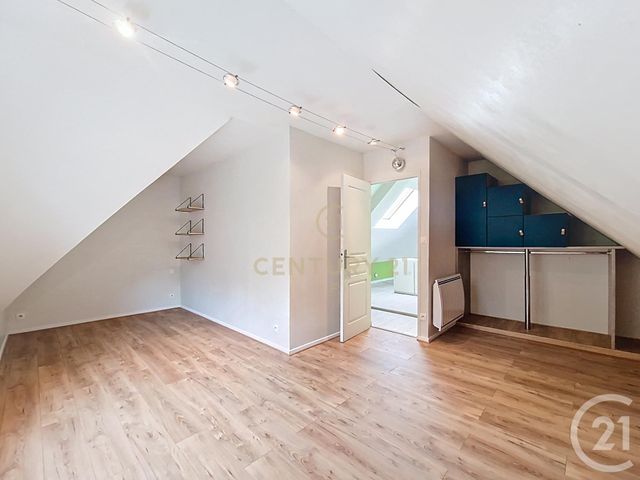 Maison à vendre - 7 pièces - 205 m2 - Noisy Le Grand - 93 - ILE-DE-FRANCE