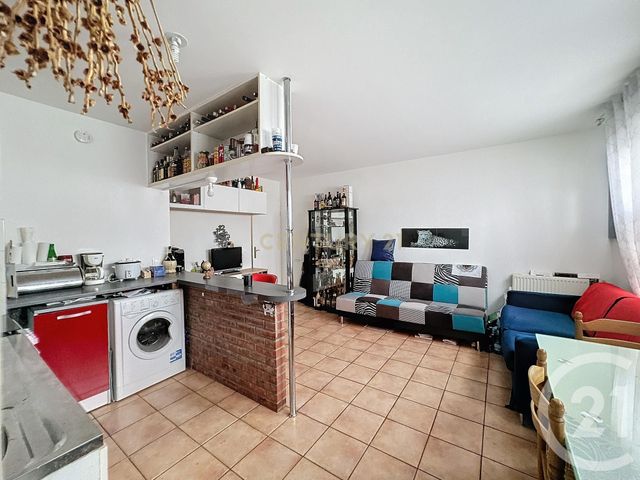 Appartement F2 à vendre - 2 pièces - 50,03 m2 - Noisy Le Grand - 93 - ILE-DE-FRANCE