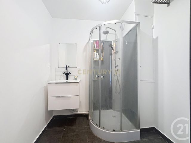 Appartement F4 à vendre - 4 pièces - 83,02 m2 - Noisy Le Grand - 93 - ILE-DE-FRANCE