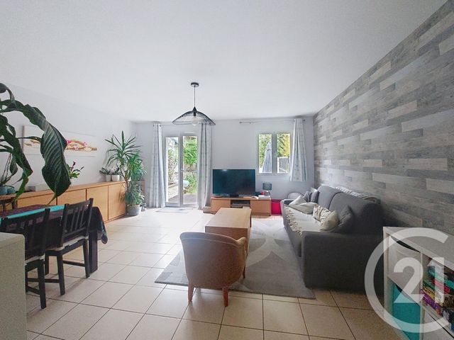 Maison &agrave; louer - 5 pi&egrave;ces - 88,61 m2 - Noisy Le Grand - 93 - ILE-DE-FRANCE