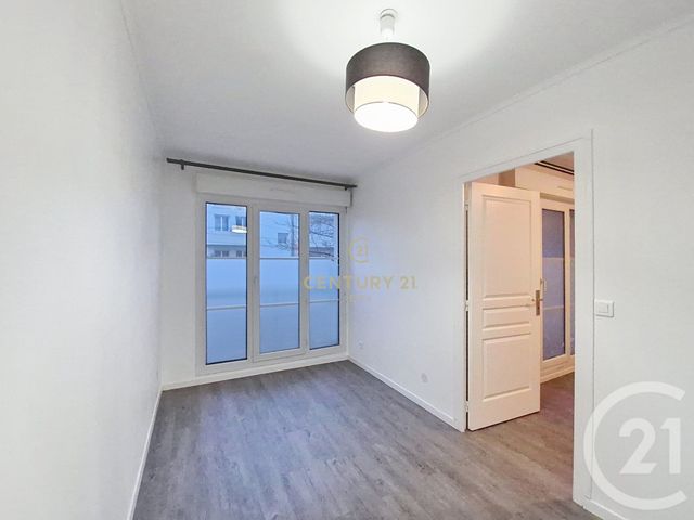 Appartement F2 &agrave; louer - 2 pi&egrave;ces - 38,77 m2 - Noisy Le Grand - 93 - ILE-DE-FRANCE