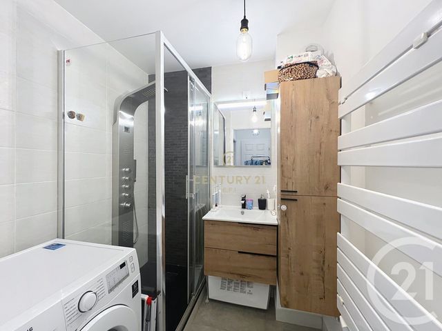 Appartement F3 &agrave; louer - 3 pi&egrave;ces - 62,51 m2 - Emerainville - 77 - ILE-DE-FRANCE