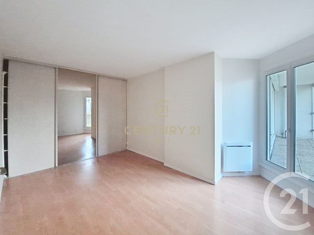 Appartement F4 &agrave; louer - 4 pi&egrave;ces - 90,12 m2 - Noisy Le Grand - 93 - ILE-DE-FRANCE