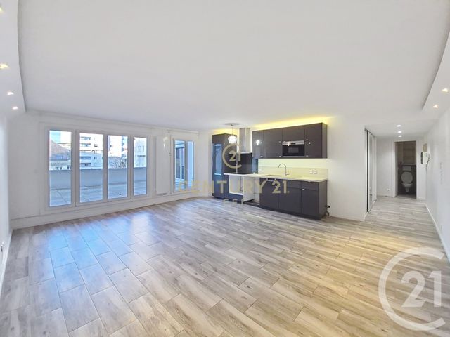 Appartement F4 &agrave; louer - 4 pi&egrave;ces - 90,12 m2 - Noisy Le Grand - 93 - ILE-DE-FRANCE