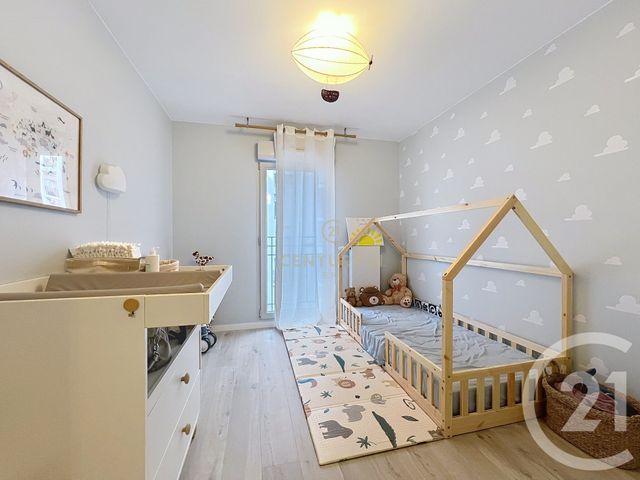 Appartement F4 &agrave; vendre - 4 pi&egrave;ces - 83 m2 - Noisy Le Grand - 93 - ILE-DE-FRANCE