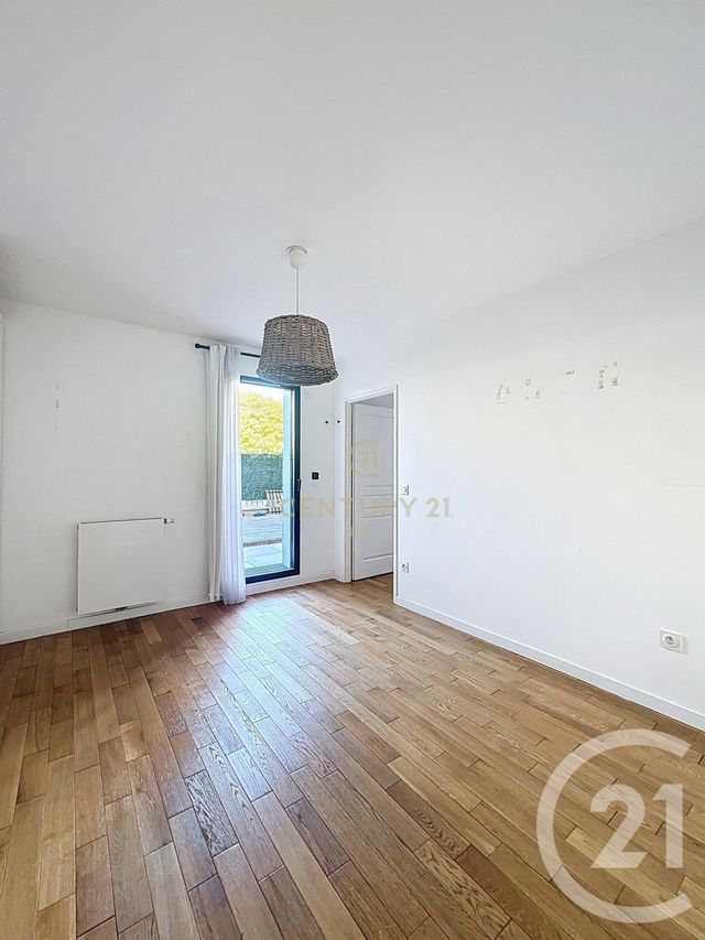 Appartement F4 &agrave; vendre - 4 pi&egrave;ces - 102 m2 - Noisy Le Grand - 93 - ILE-DE-FRANCE