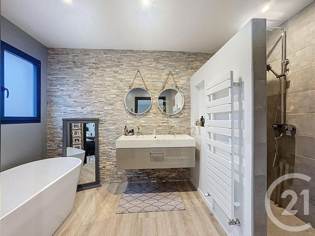 Maison &agrave; vendre - 7 pi&egrave;ces - 160,31 m2 - Noisy Le Grand - 93 - ILE-DE-FRANCE