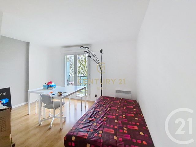 Appartement Studio &agrave; louer - 1 pi&egrave;ce - 22,82 m2 - Noisy Le Grand - 93 - ILE-DE-FRANCE