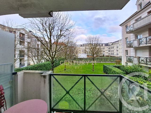 Appartement Studio &agrave; louer - 1 pi&egrave;ce - 22,82 m2 - Noisy Le Grand - 93 - ILE-DE-FRANCE