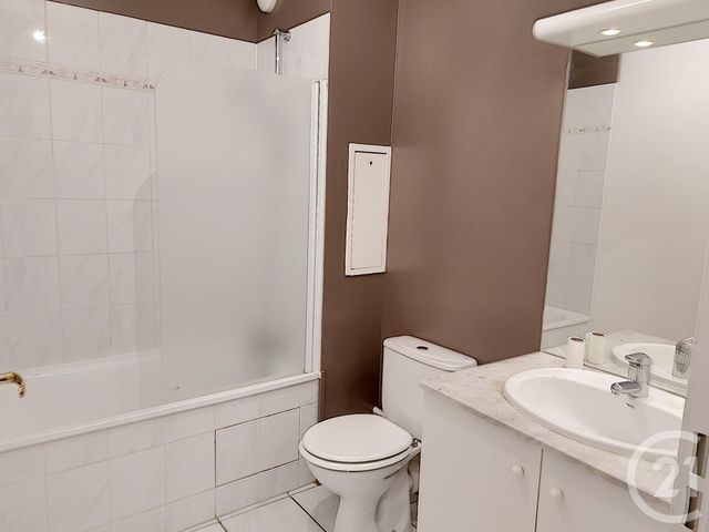 Appartement Studio &agrave; louer - 1 pi&egrave;ce - 22,82 m2 - Noisy Le Grand - 93 - ILE-DE-FRANCE