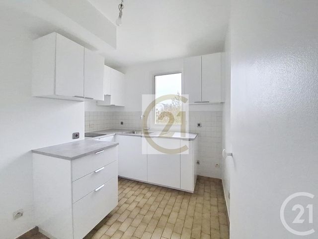 Appartement F2 &agrave; louer - 2 pi&egrave;ces - 47,11 m2 - Noisy Le Grand - 93 - ILE-DE-FRANCE