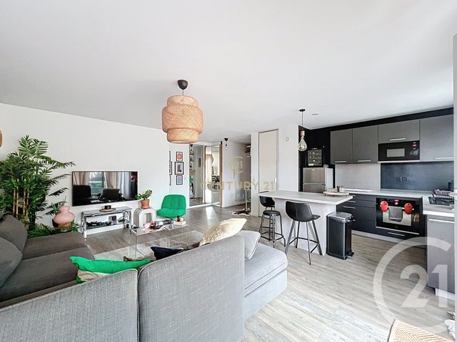 Appartement F3 &agrave; vendre - 3 pi&egrave;ces - 64 m2 - Noisy Le Grand - 93 - ILE-DE-FRANCE