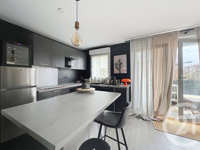 Appartement F3 &agrave; vendre - 3 pi&egrave;ces - 64 m2 - Noisy Le Grand - 93 - ILE-DE-FRANCE