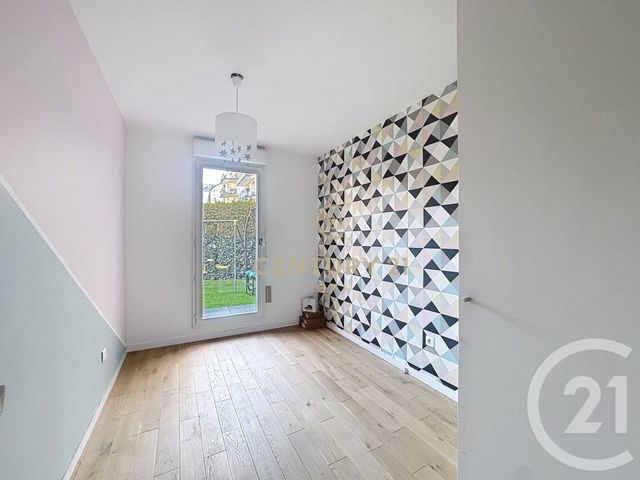 Appartement F4 &agrave; vendre - 4 pi&egrave;ces - 79,35 m2 - Noisy Le Grand - 93 - ILE-DE-FRANCE
