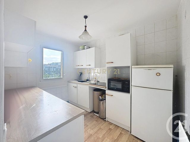 Appartement F3 &agrave; vendre - 3 pi&egrave;ces - 72,45 m2 - Noisy Le Grand - 93 - ILE-DE-FRANCE