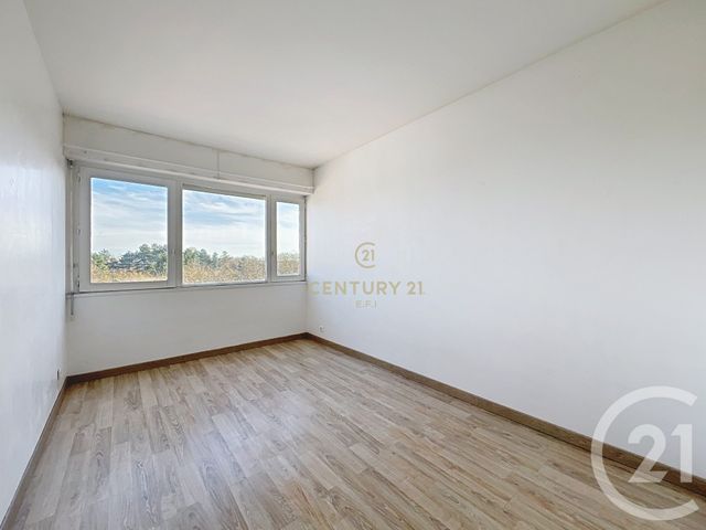 Appartement F4 &agrave; vendre - 4 pi&egrave;ces - 80,74 m2 - Noisy Le Grand - 93 - ILE-DE-FRANCE