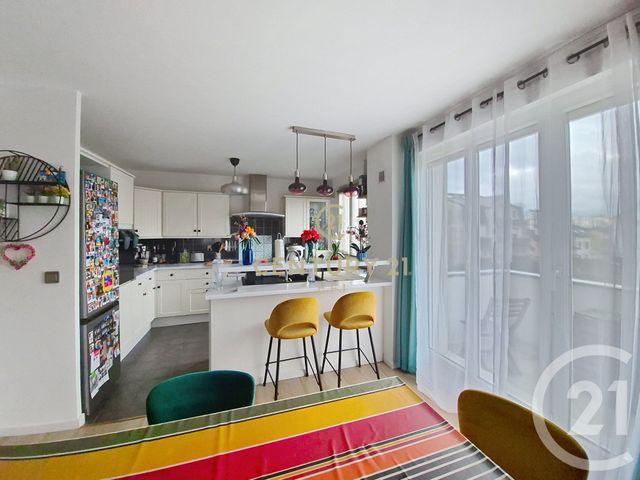 Appartement F3 &agrave; louer - 3 pi&egrave;ces - 72 m2 - Noisy Le Grand - 93 - ILE-DE-FRANCE