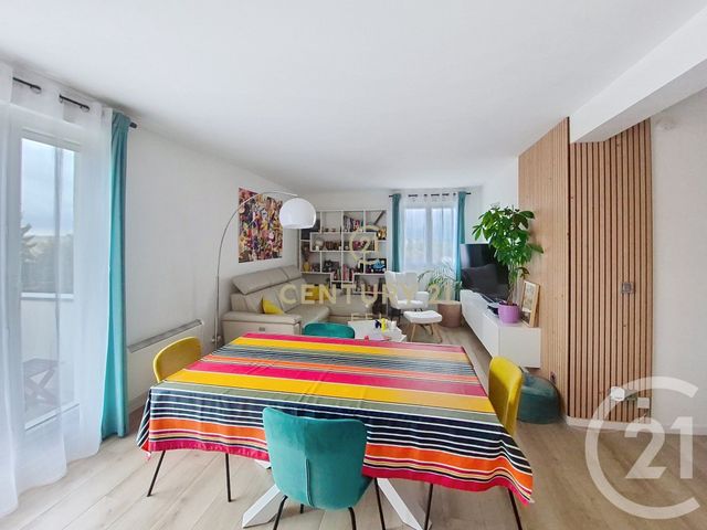 Appartement F3 &agrave; louer - 3 pi&egrave;ces - 72 m2 - Noisy Le Grand - 93 - ILE-DE-FRANCE