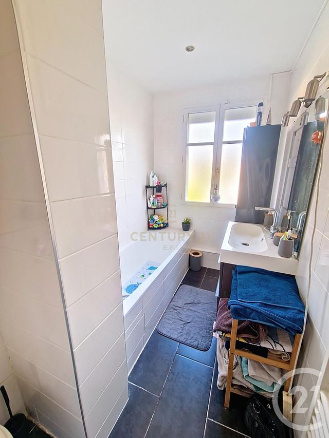 Maison &agrave; vendre - 4 pi&egrave;ces - 90 m2 - Noisy Le Grand - 93 - ILE-DE-FRANCE