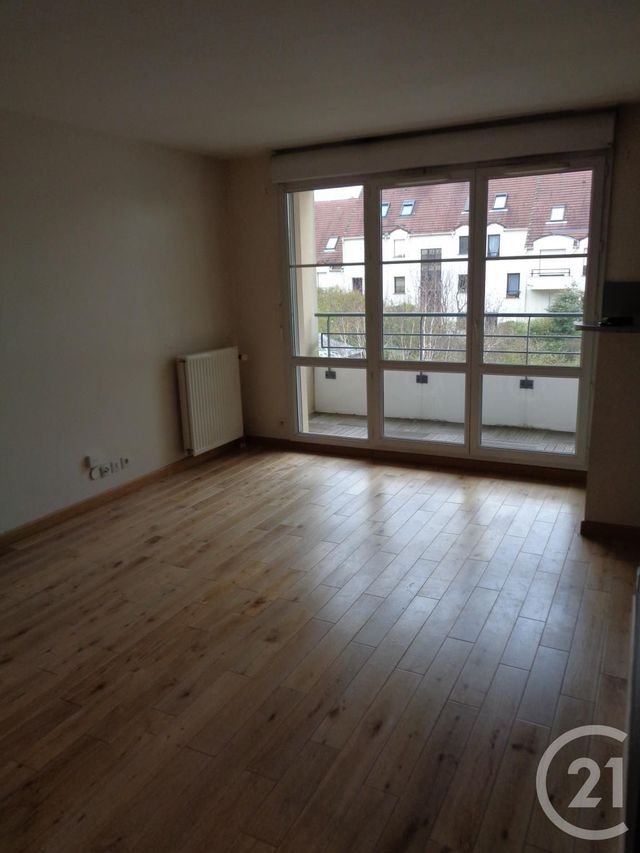 Appartement F2 &agrave; louer - 2 pi&egrave;ces - 44,82 m2 - Noisy Le Grand - 93 - ILE-DE-FRANCE