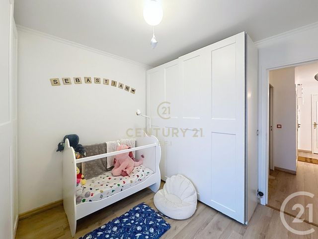 Appartement F4 &agrave; vendre - 4 pi&egrave;ces - 70,02 m2 - Noisy Le Grand - 93 - ILE-DE-FRANCE