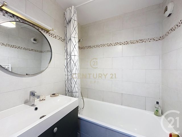 Appartement F2 &agrave; vendre - 2 pi&egrave;ces - 39,96 m2 - Noisy Le Grand - 93 - ILE-DE-FRANCE