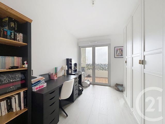 Appartement F4 &agrave; vendre - 4 pi&egrave;ces - 83 m2 - Noisy Le Grand - 93 - ILE-DE-FRANCE