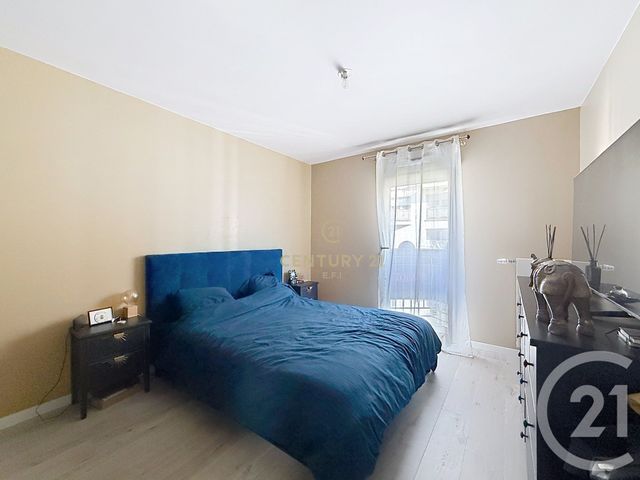 Appartement F4 &agrave; vendre - 4 pi&egrave;ces - 83 m2 - Noisy Le Grand - 93 - ILE-DE-FRANCE