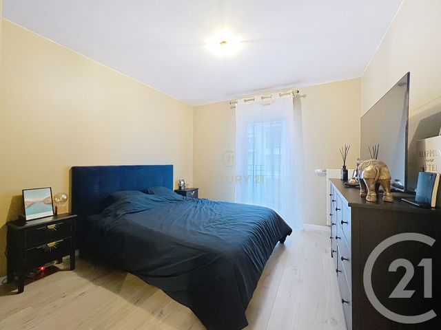 Appartement F4 &agrave; vendre - 4 pi&egrave;ces - 83 m2 - Noisy Le Grand - 93 - ILE-DE-FRANCE