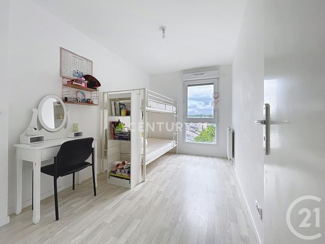 Appartement F4 &agrave; vendre - 4 pi&egrave;ces - 72 m2 - Noisy Le Grand - 93 - ILE-DE-FRANCE