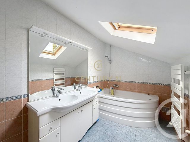 Maison &agrave; vendre - 4 pi&egrave;ces - 79,01 m2 - Noisiel - 77 - ILE-DE-FRANCE