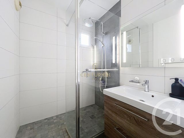 Appartement F3 &agrave; vendre - 3 pi&egrave;ces - 64 m2 - Noisy Le Grand - 93 - ILE-DE-FRANCE