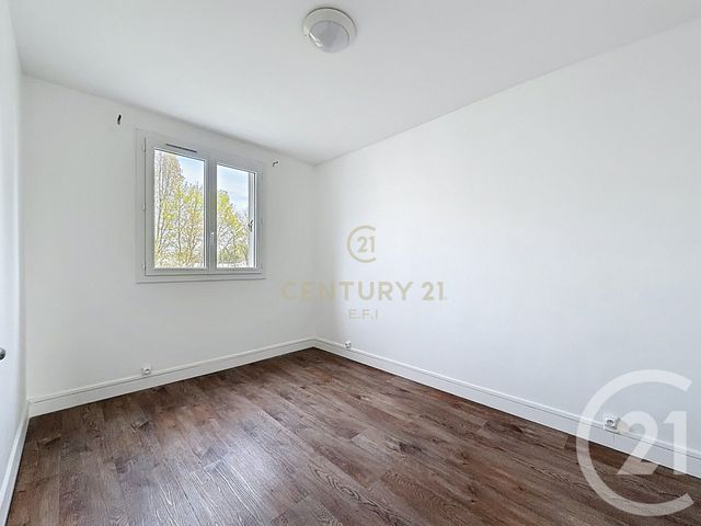 Appartement F4 &agrave; vendre - 4 pi&egrave;ces - 69,21 m2 - Noisy Le Grand - 93 - ILE-DE-FRANCE