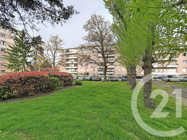 Appartement F4 &agrave; vendre - 4 pi&egrave;ces - 69,21 m2 - Noisy Le Grand - 93 - ILE-DE-FRANCE