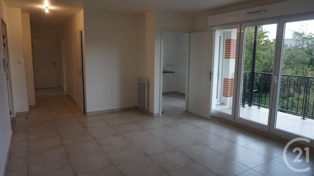 Appartement F3 &agrave; louer - 3 pi&egrave;ces - 57,33 m2 - Noisy Le Grand - 93 - ILE-DE-FRANCE