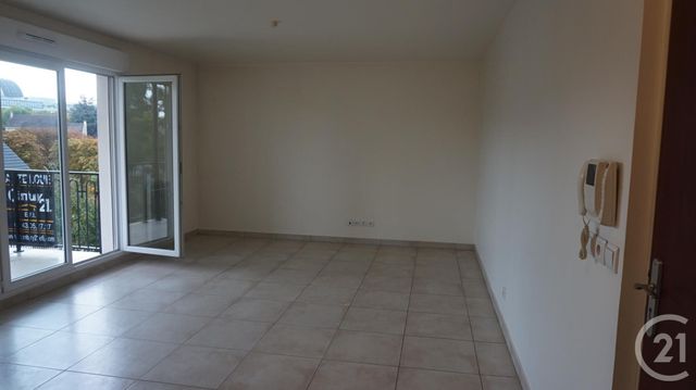Appartement F3 &agrave; louer - 3 pi&egrave;ces - 57,33 m2 - Noisy Le Grand - 93 - ILE-DE-FRANCE