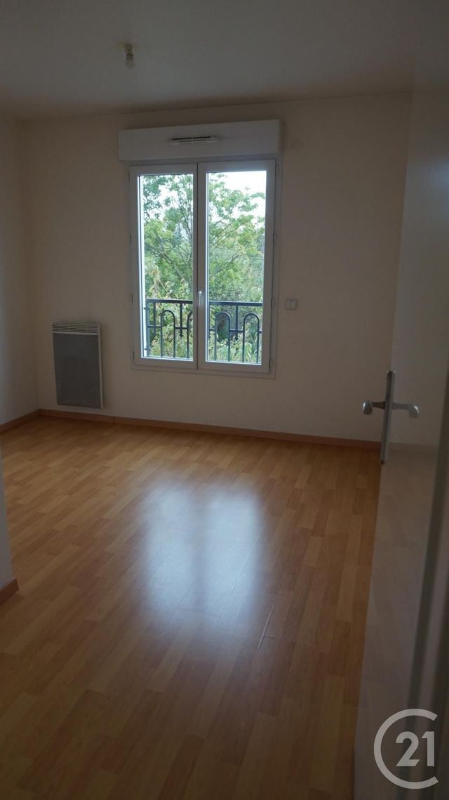 Appartement F3 &agrave; louer - 3 pi&egrave;ces - 57,33 m2 - Noisy Le Grand - 93 - ILE-DE-FRANCE