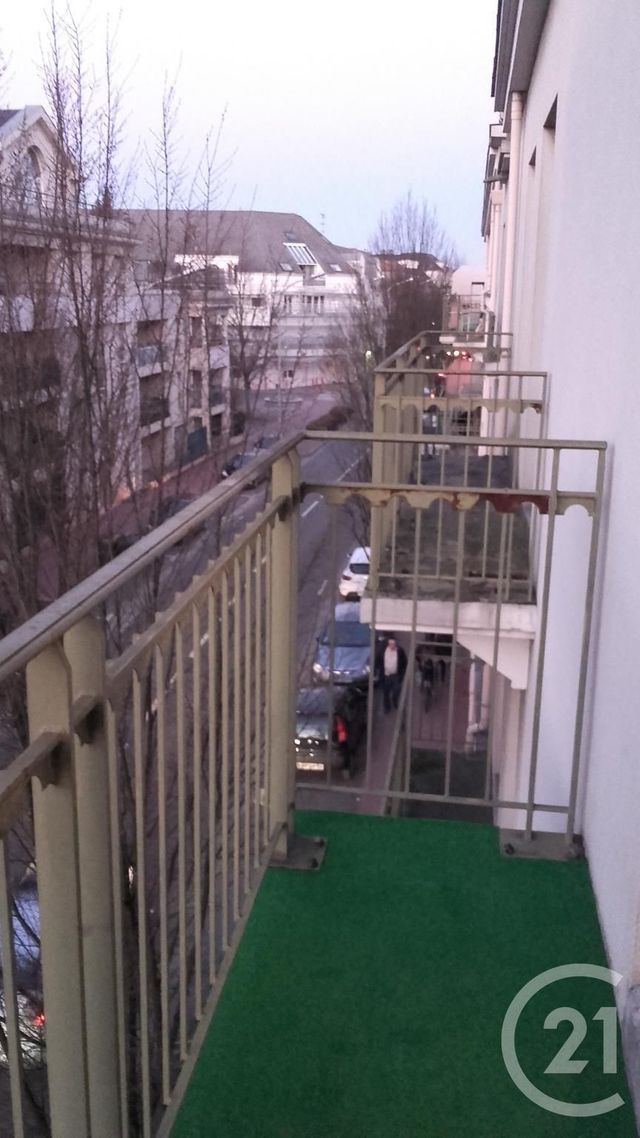 Appartement Studio &agrave; louer - 1 pi&egrave;ce - 23,78 m2 - Noisy Le Grand - 93 - ILE-DE-FRANCE