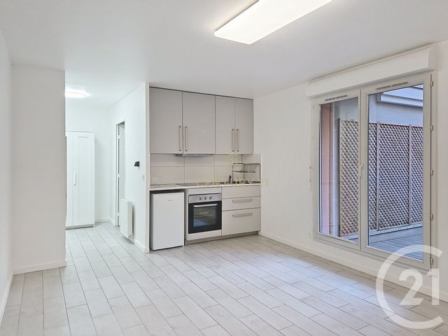 Appartement Studio &agrave; louer - 1 pi&egrave;ce - 25,92 m2 - Noisy Le Grand - 93 - ILE-DE-FRANCE