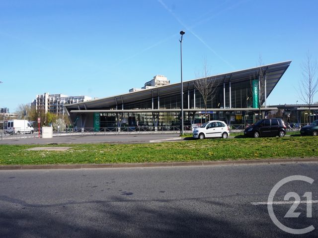 Appartement F2 &agrave; louer - 2 pi&egrave;ces - 42,80 m2 - Noisy Le Grand - 93 - ILE-DE-FRANCE