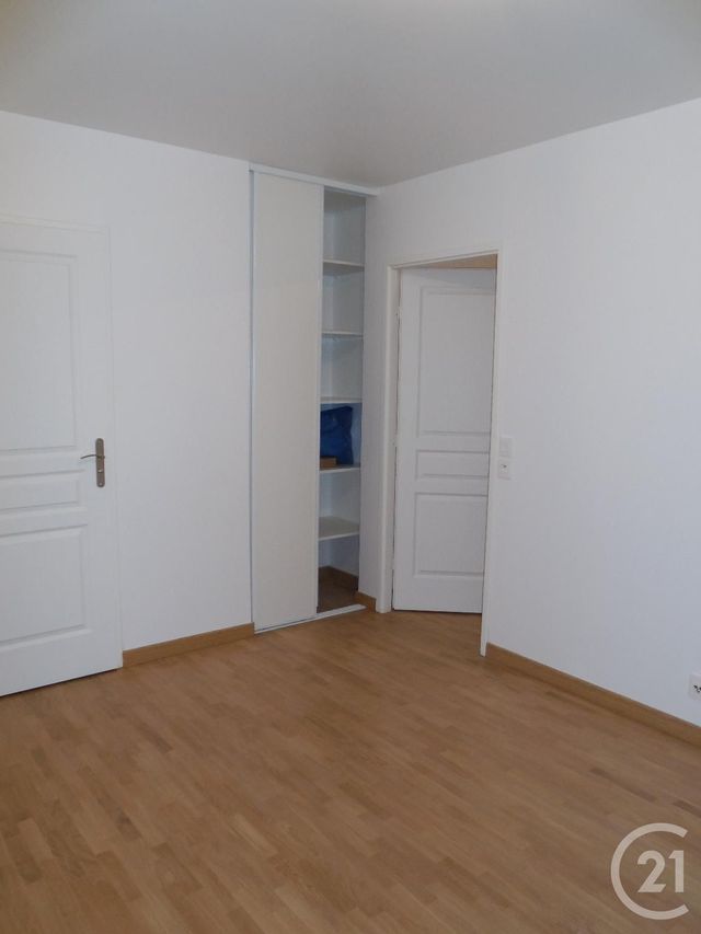 Appartement F2 &agrave; louer - 2 pi&egrave;ces - 42,80 m2 - Noisy Le Grand - 93 - ILE-DE-FRANCE