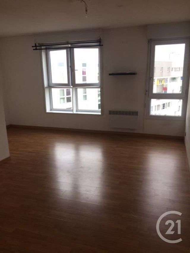 Appartement F2 &agrave; louer - 2 pi&egrave;ces - 47,25 m2 - Noisy Le Grand - 93 - ILE-DE-FRANCE