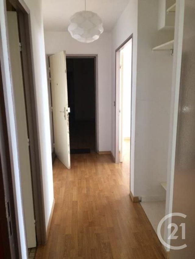 Appartement F2 &agrave; louer - 2 pi&egrave;ces - 47,25 m2 - Noisy Le Grand - 93 - ILE-DE-FRANCE