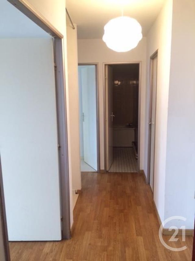 Appartement F2 &agrave; louer - 2 pi&egrave;ces - 47,25 m2 - Noisy Le Grand - 93 - ILE-DE-FRANCE