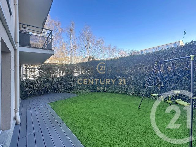 Appartement F4 &agrave; vendre - 4 pi&egrave;ces - 79,35 m2 - Noisy Le Grand - 93 - ILE-DE-FRANCE