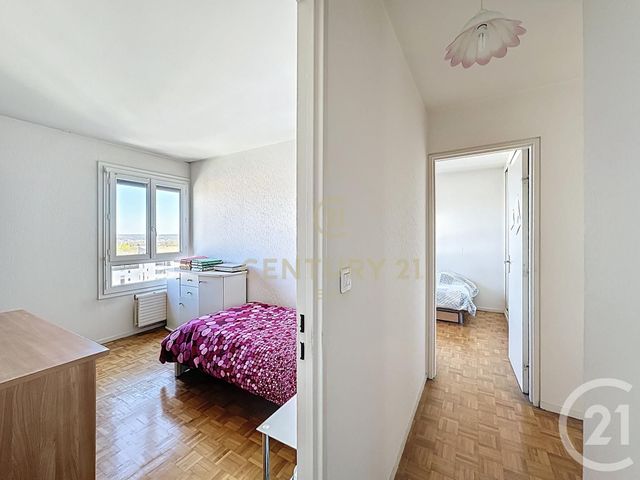 Appartement F5 &agrave; vendre - 5 pi&egrave;ces - 91,50 m2 - Champs Sur Marne - 77 - ILE-DE-FRANCE