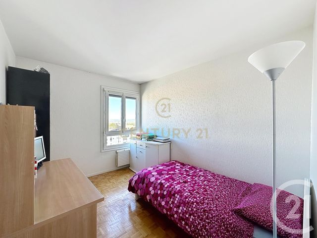 Appartement F5 &agrave; vendre - 5 pi&egrave;ces - 91,50 m2 - Champs Sur Marne - 77 - ILE-DE-FRANCE