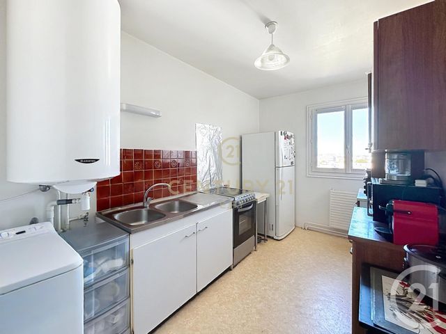 Appartement F5 &agrave; vendre - 5 pi&egrave;ces - 91,50 m2 - Champs Sur Marne - 77 - ILE-DE-FRANCE