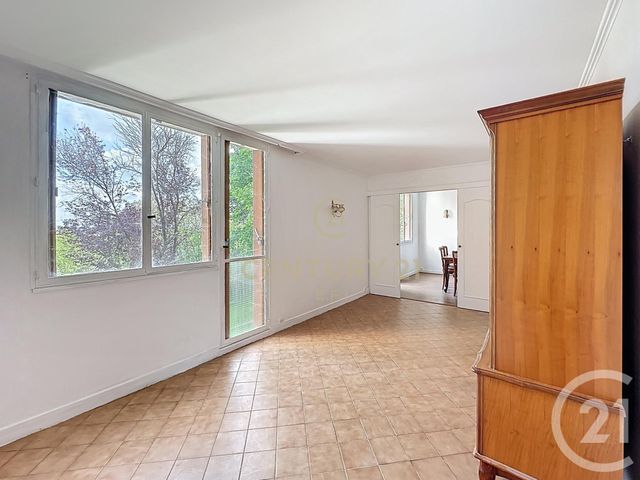 Appartement F4 &agrave; vendre - 4 pi&egrave;ces - 64,56 m2 - Noisy Le Grand - 93 - ILE-DE-FRANCE