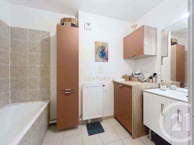Appartement F4 &agrave; vendre - 4 pi&egrave;ces - 78 m2 - Noisy Le Grand - 93 - ILE-DE-FRANCE